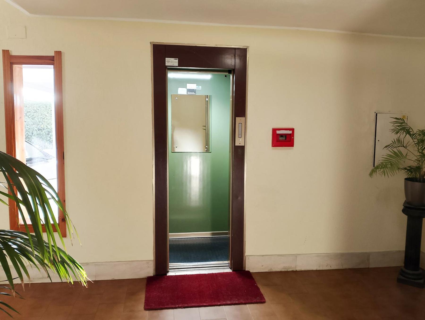 Next Rest B&B Selargius Exterior foto